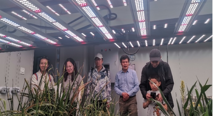 饲草种质高效设计与利用全国重点实验室全国科技活动周和全国科技工作者日活动